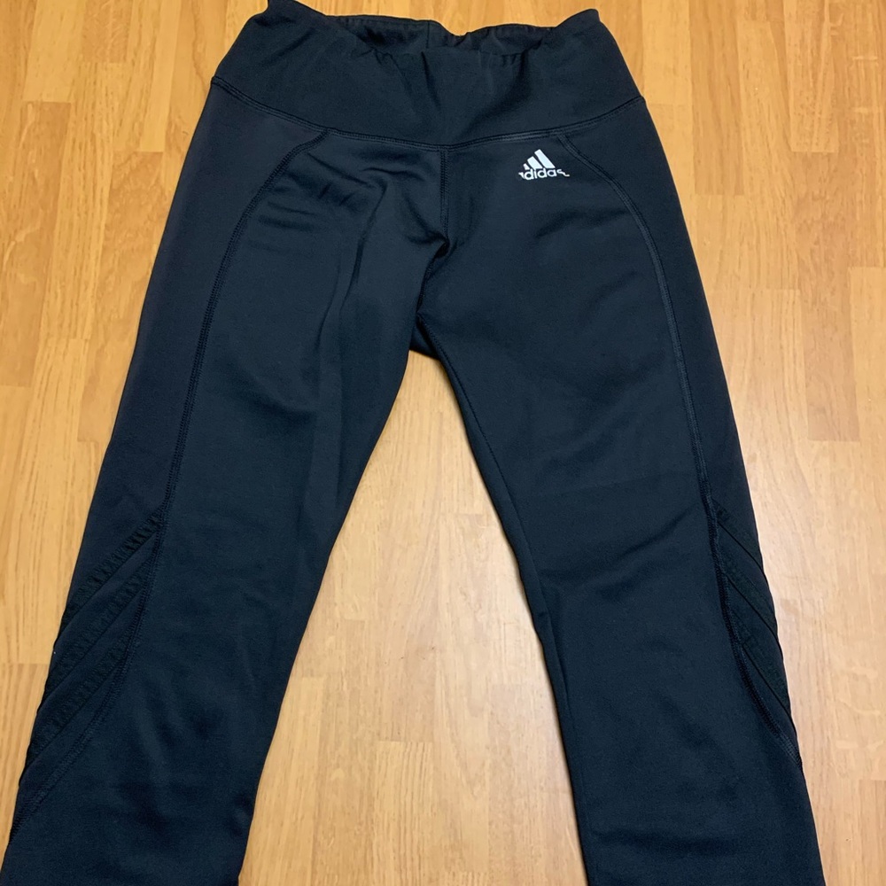 Adidas fitted capris